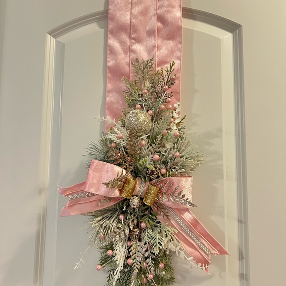 Elegant Pink Holiday Door Swag - Picture 5 of 13